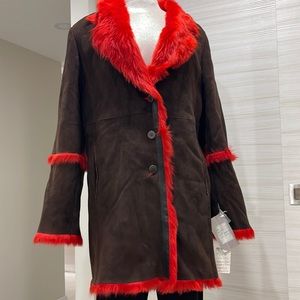 NWT! Luxurious Entrofino Shearling size 42 Made in Italy Brown/Red
